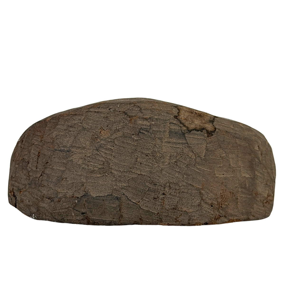 Oberseite der antiken nepalesischen Holzmaske mit trockener gealterter Holzstruktur