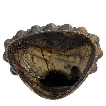 Monumentaler Shakyamuni-Buddha aus Ladakh aus dem 18. Jahrhundert in feuervergoldeter Bronze – Ansicht 14