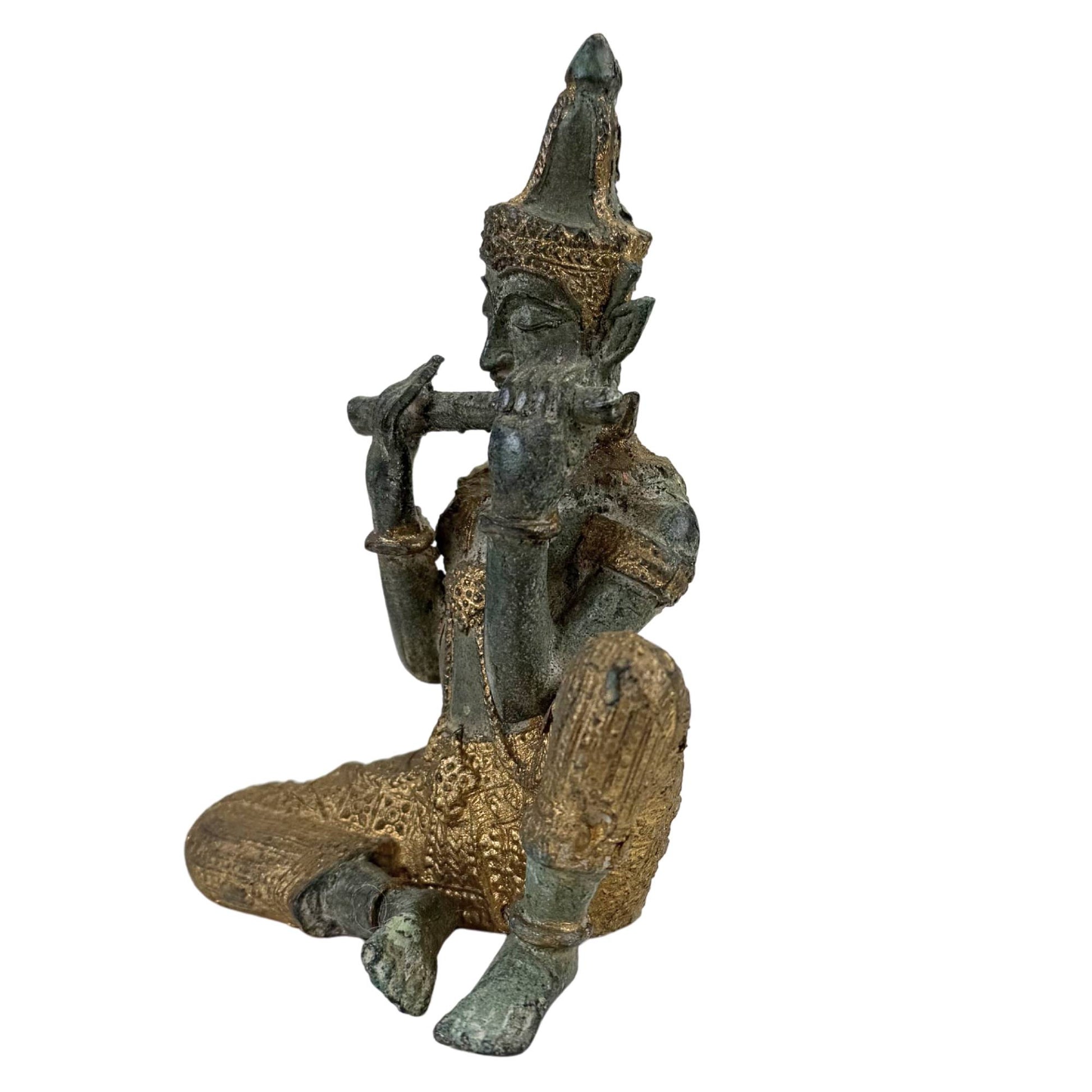 Thailändische Bronzeskulpturen von Musikern und Tänzern


