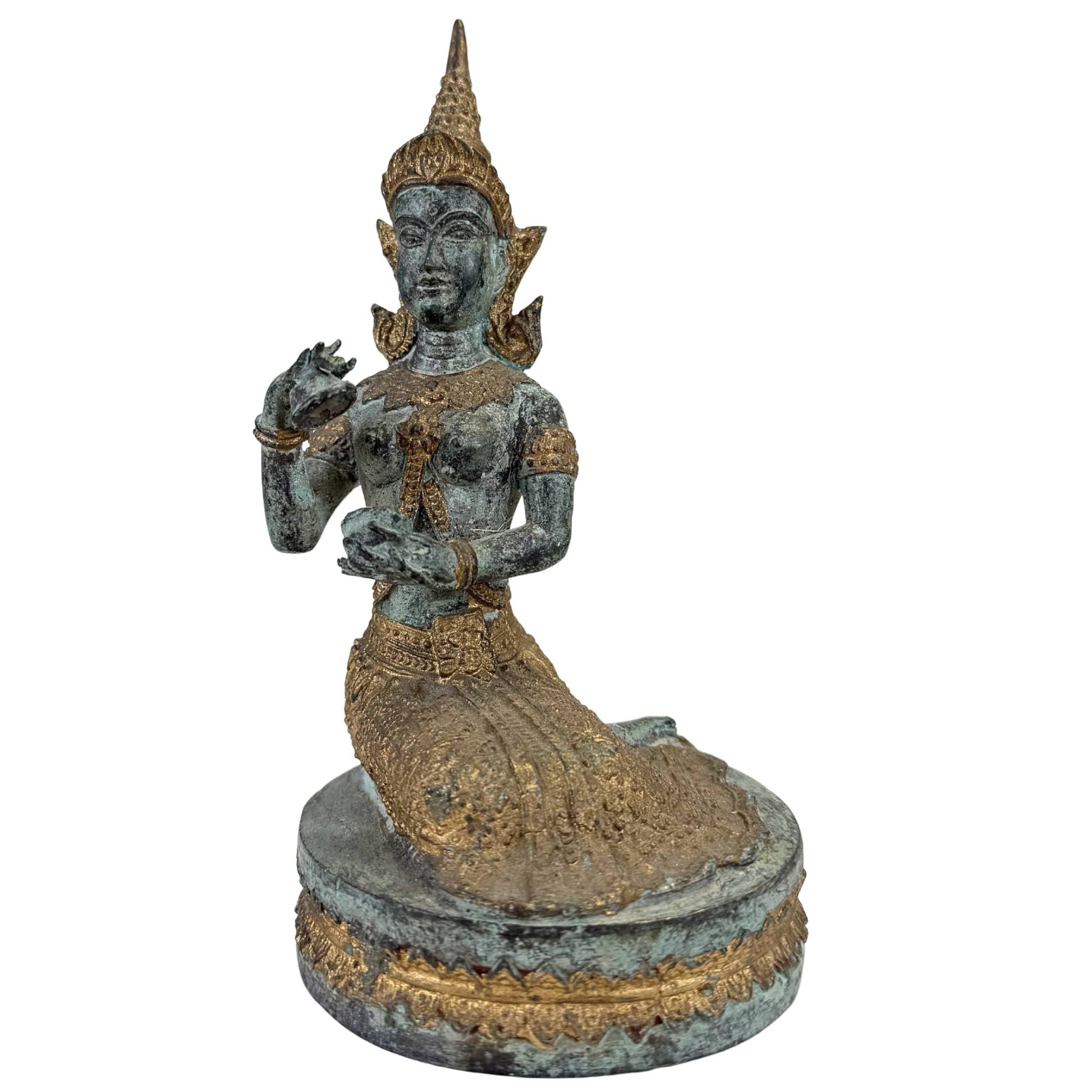 Dekoration aus thailändischen Bronzefiguren von Tänzern und Musikern


Dekoration aus thailändischen Bronzefiguren