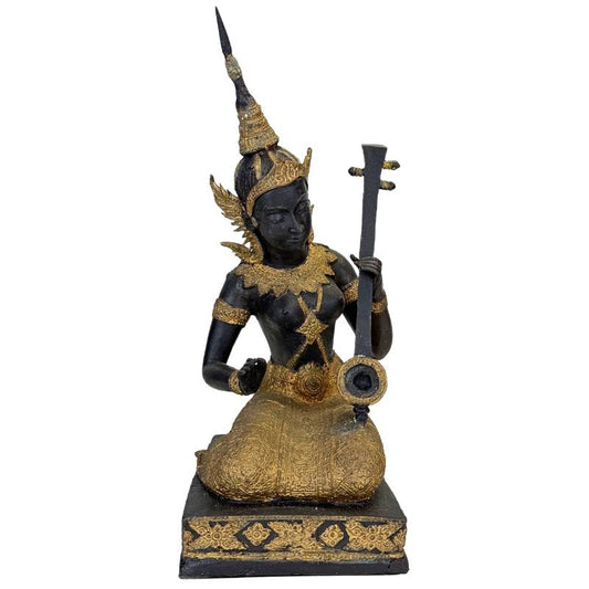 Bronzestatue eines thailändischen Musikers
