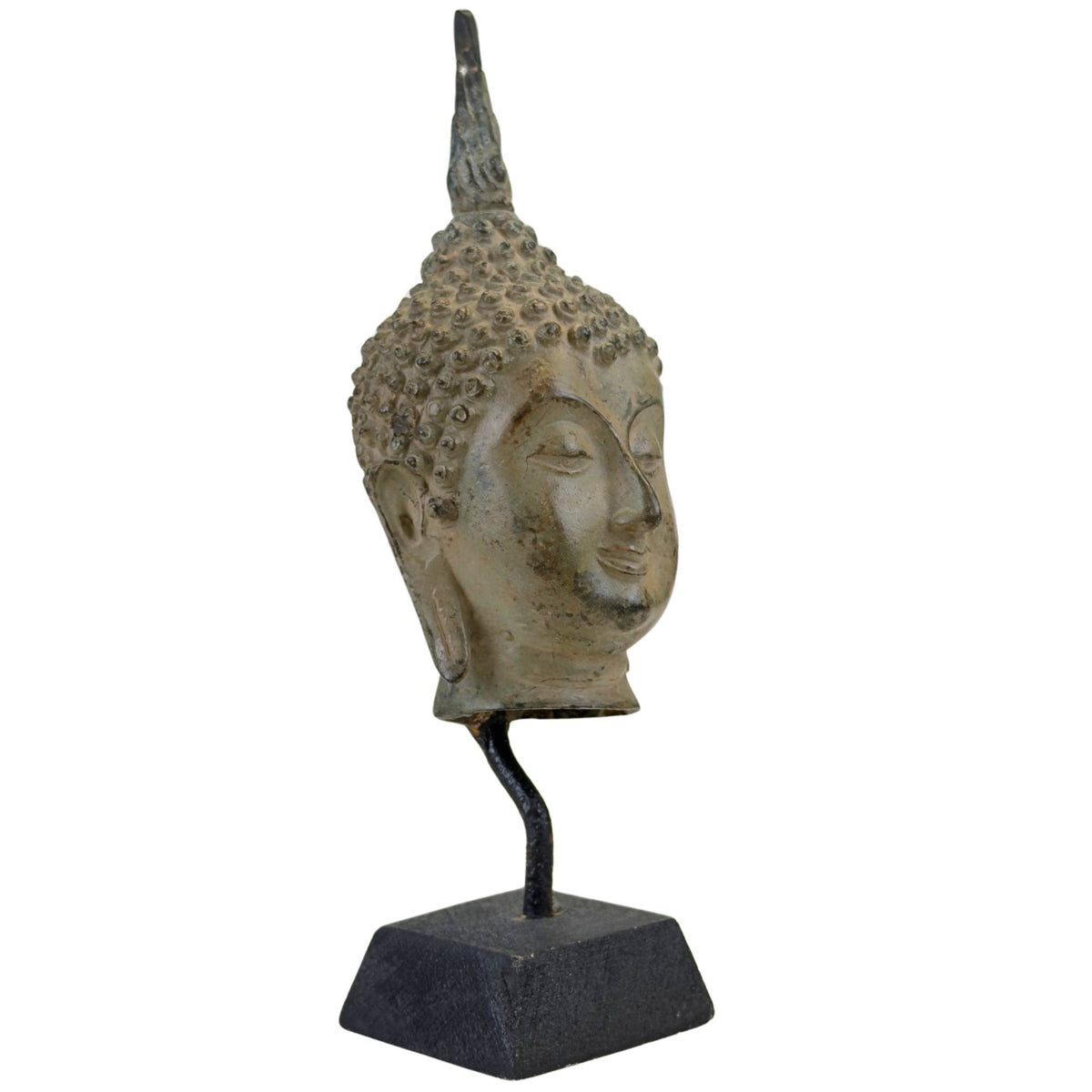 Side view and profile of antique Thai bronze Buddha head fragment