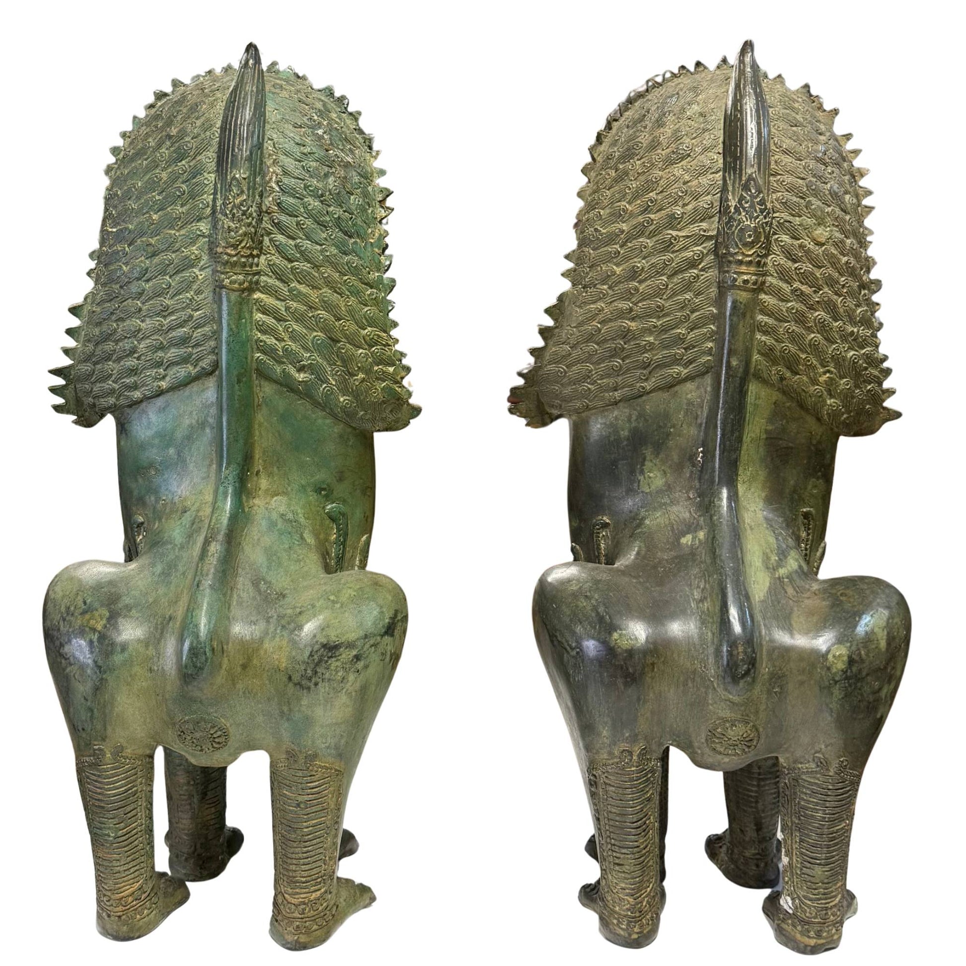 Prunkstück aus der 1stbuddha-Sammlung: ein Satz sehr alter Singha-Löwen aus Bronze