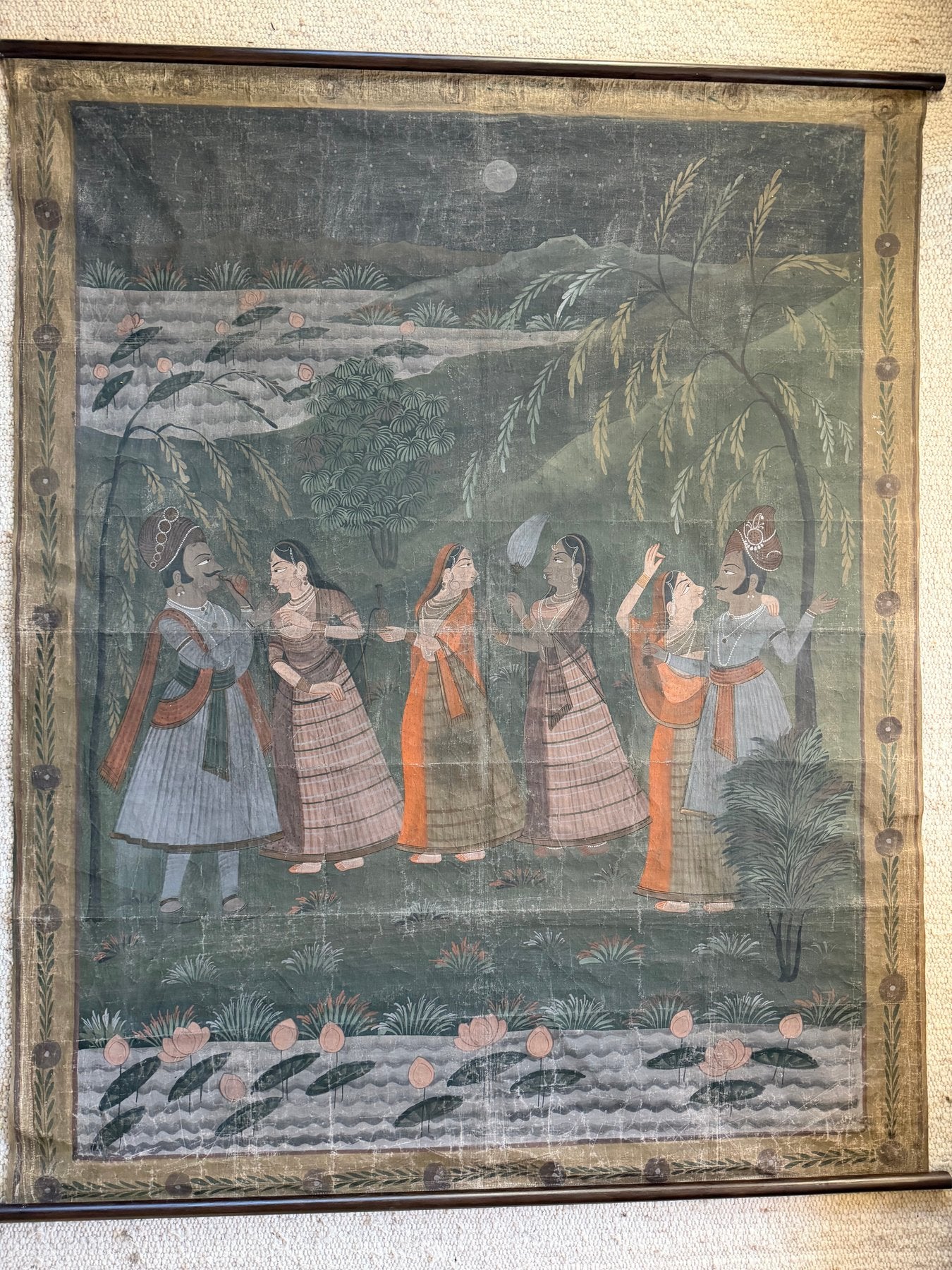 Antikes Pichwai-Gemälde von Krishna und Gopis
