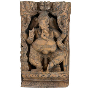 Geschnittenes Holzpaneel mit Ganesha, Indien, vermutlich 19. Jahrhundert