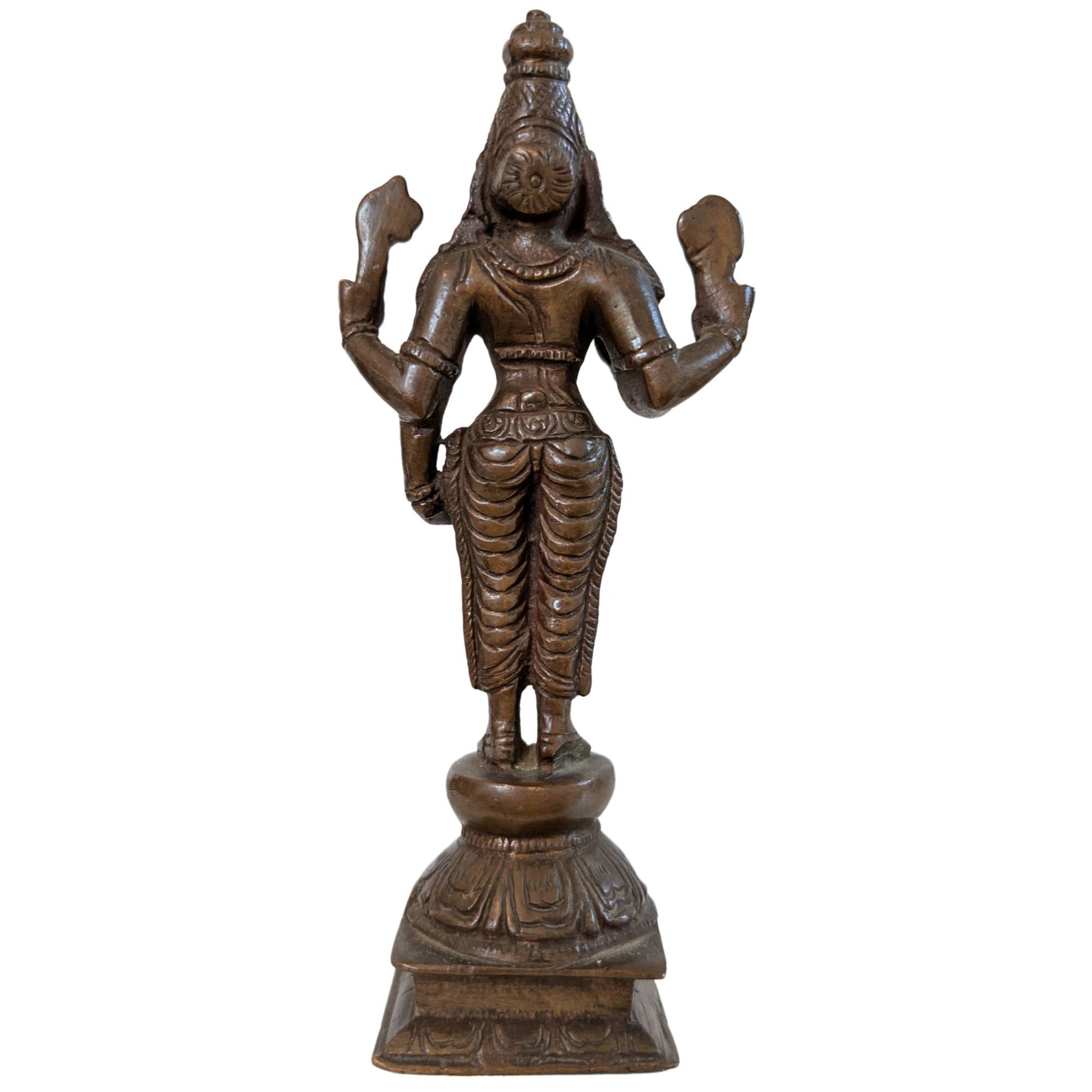 Rückseite der massiven Bronzestatue von Vishnu mit Darstellung der Gussdetails.