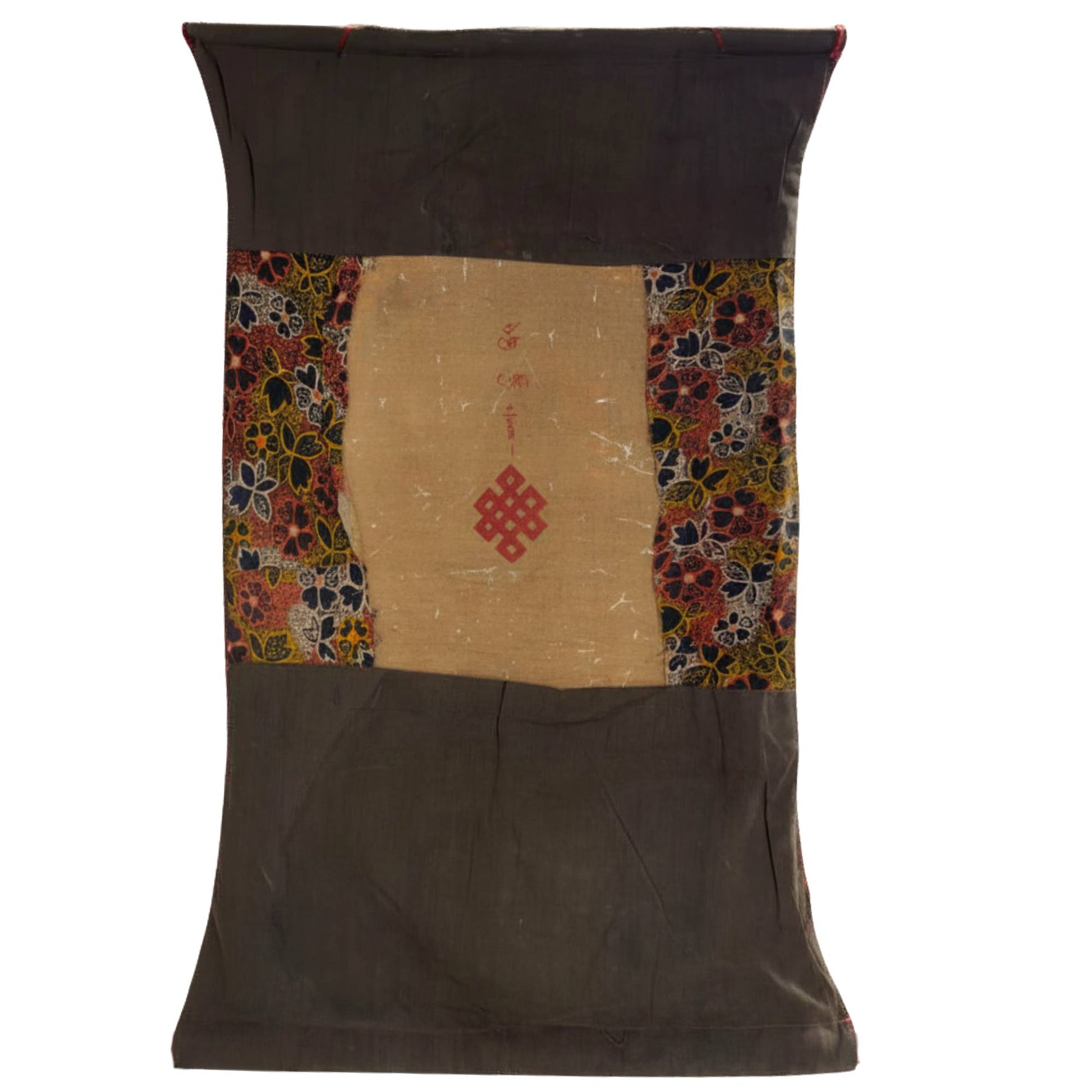 Rückseite der Vintage-Thangka mit einem handgemalten roten Endlosen Knoten und tibetischer Initiationszeremonie.