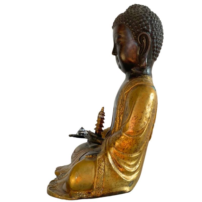 Amitabha-Buddha aus Bronze mit Kristall- und Ritualelementen in Meditationshaltung
