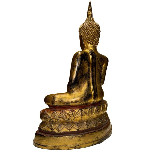 Antike Buddha-Statue mit alter Vergoldung, roter Grundierung und natürlichen rituellen Gebrauchsspuren