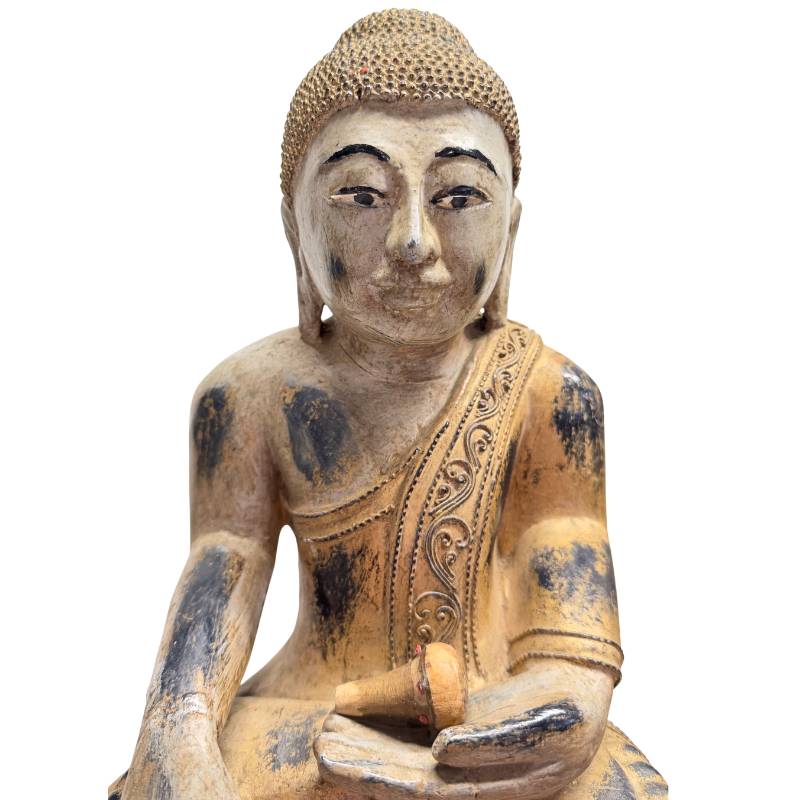 Antike Buddha-Statue aus Myanmar, die zur Tempelkunst gehört