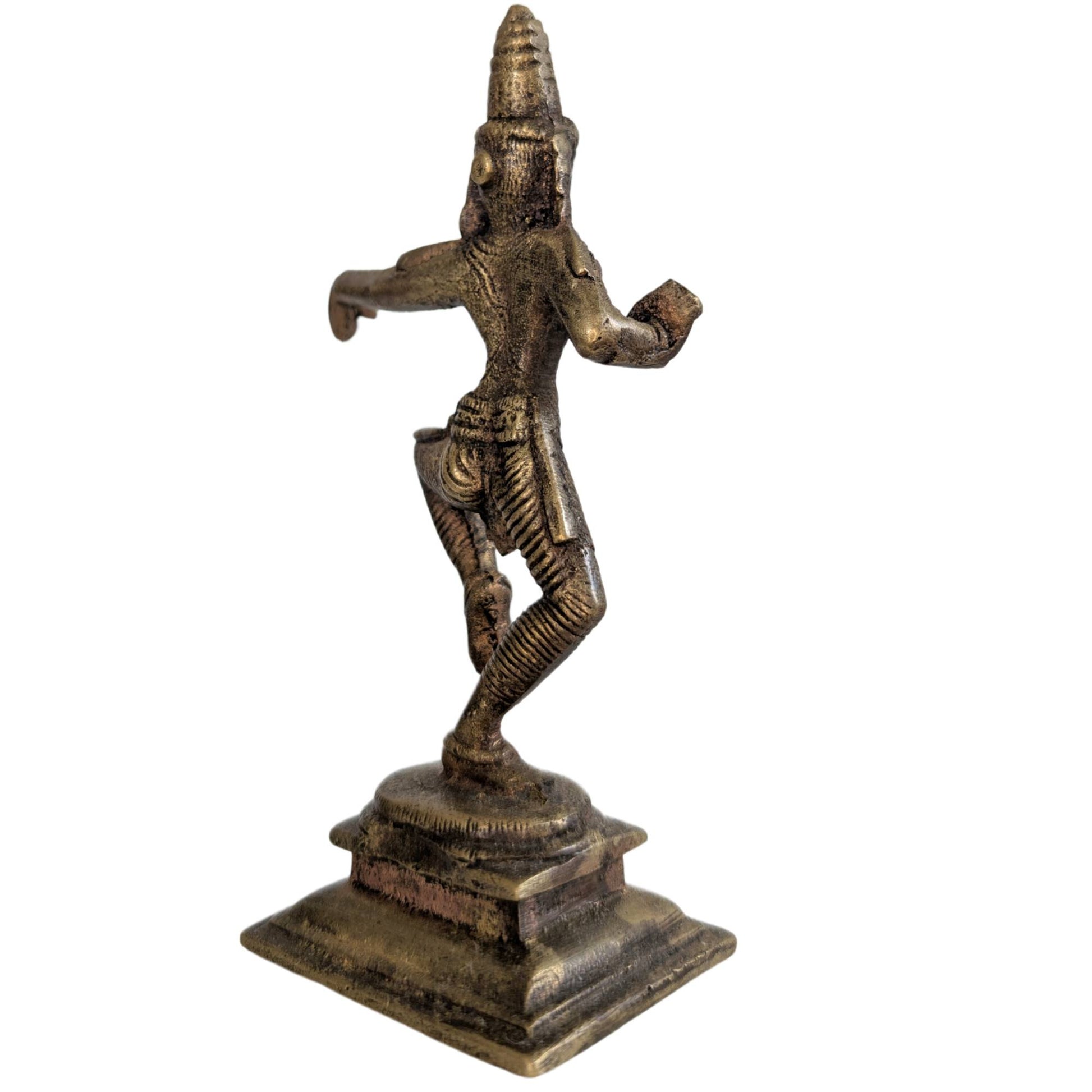 Rückseite der indischen Bronzefigur mit goldbrauner Patina.