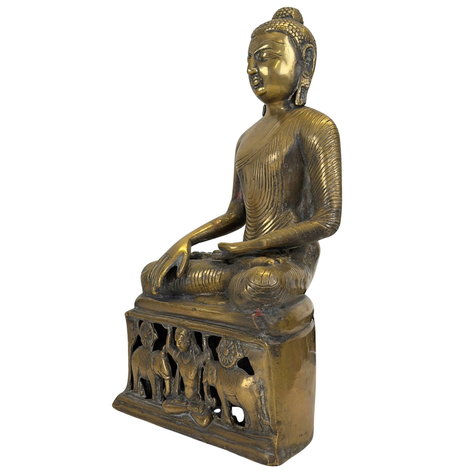 Dreiviertel-Frontansicht des Buddha-Bronzegusses im unberührten Galeriezustand.