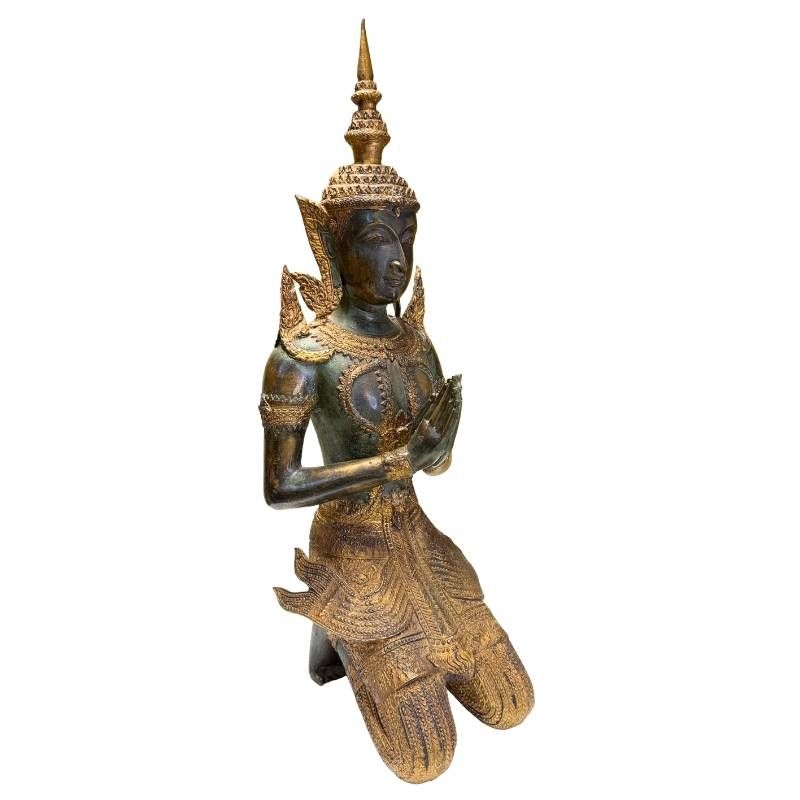 Thailändische Tempelwächterfiguren aus antiker Bronze mit historischer Patina und Erscheinung