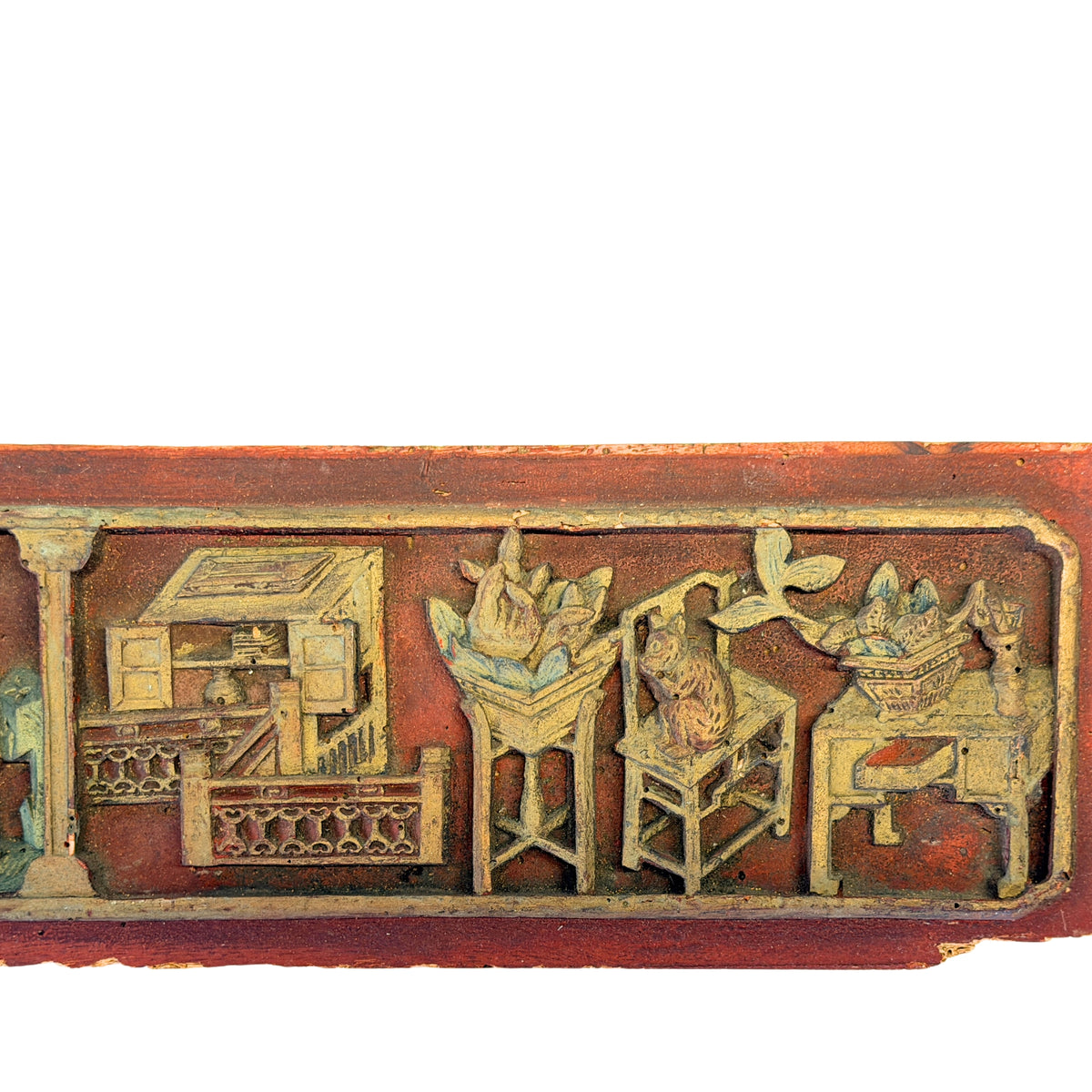Detail des chinesischen Reliefpaneels mit Innenraummöbeln und glückverheißenden Symbolmotiven