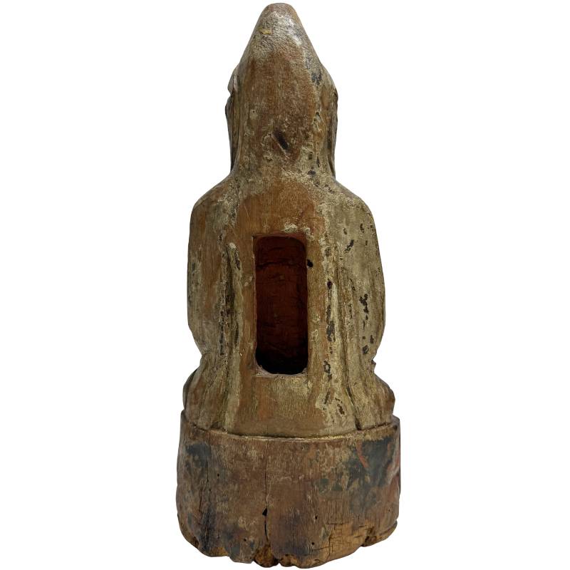 Antike Guanyin-Statue aus Holz mit natürlichen Gebrauchsspuren und warmer Ausstrahlung