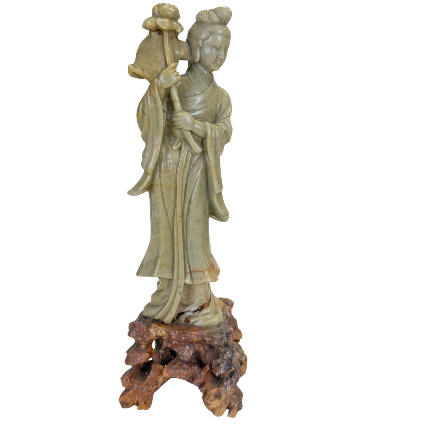 Vorderansicht einer antiken hölzernen Tempeltafel aus dem 18. Jahrhundert aus Südindien, die die Göttin Lakshmi darstellt.