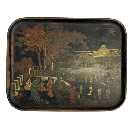 Antikes Tablett aus der Zeit Napoleons III. mit japonistischer Dekoration und Darstellung des Berges Fuji, Frankreich, um 1870