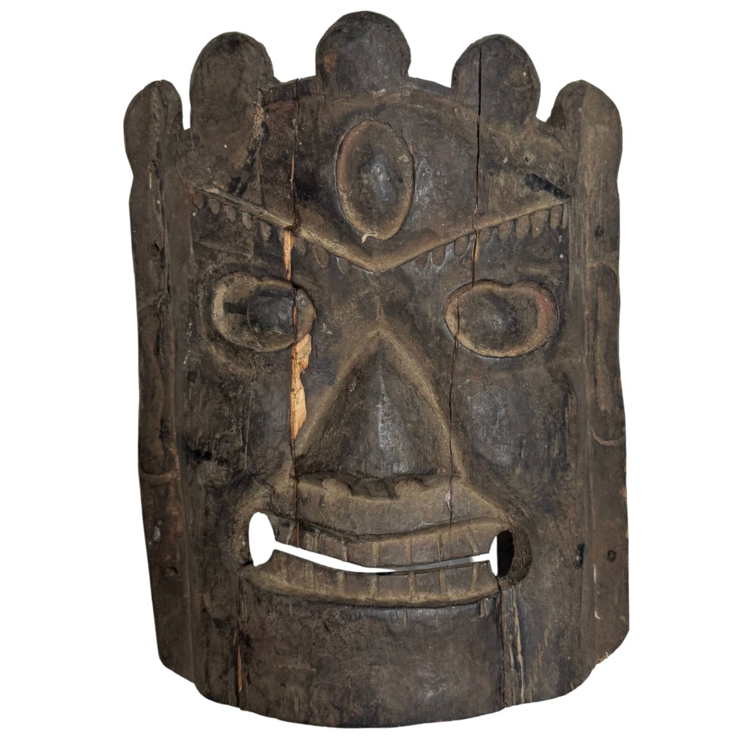 Antike nepalesische Holzmaske, Himalaya-Ritualmaske mit alter, dunkler Patina und kraftvollem Ausdruck