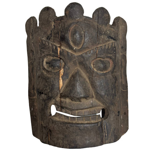 Antike nepalesische Holzmaske, Himalaya-Ritualmaske mit alter, dunkler Patina und kraftvollem Ausdruck