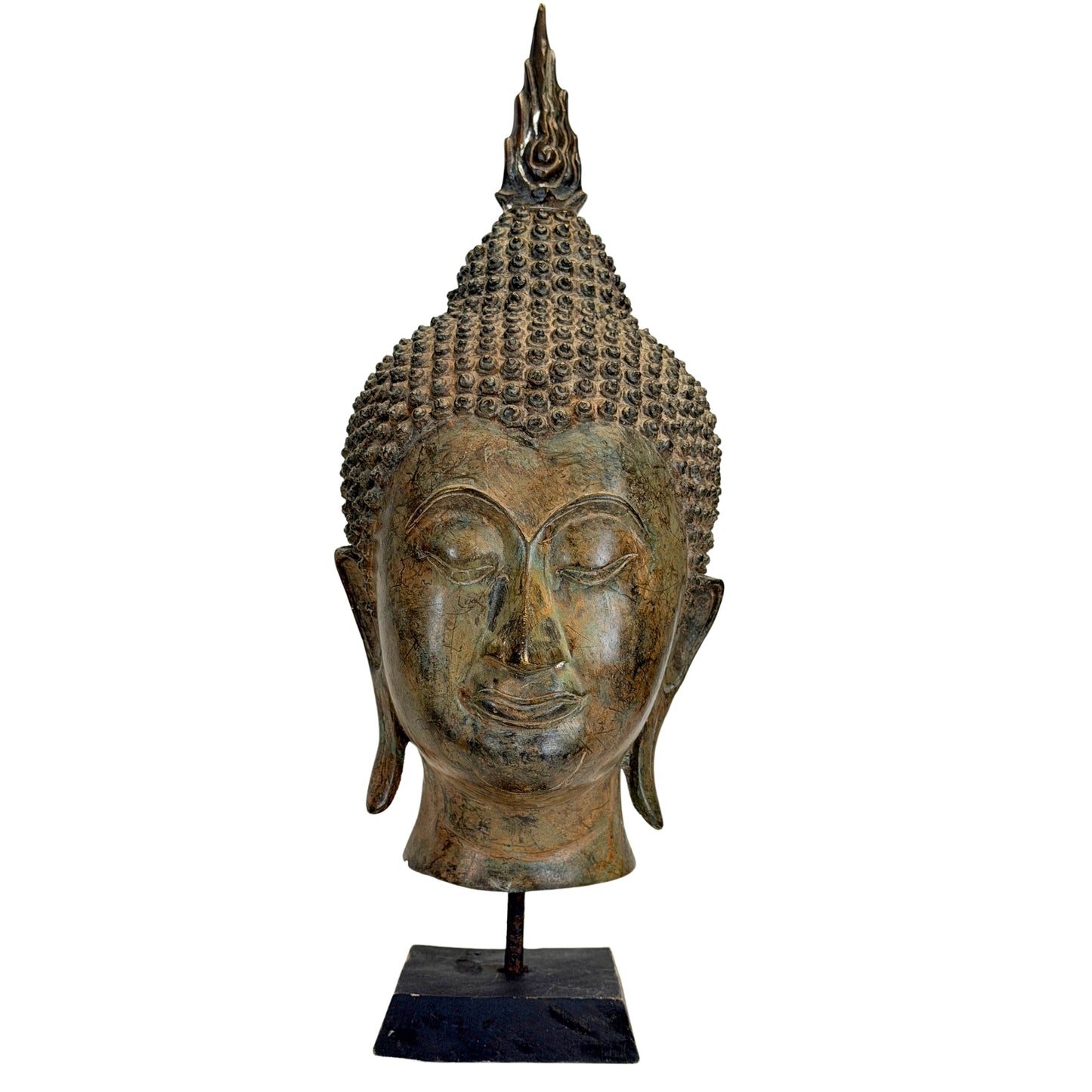 Antiker thailändischer bronzener Buddha‑Kopf aus dem 19. Jahrhundert auf Museumsstandard