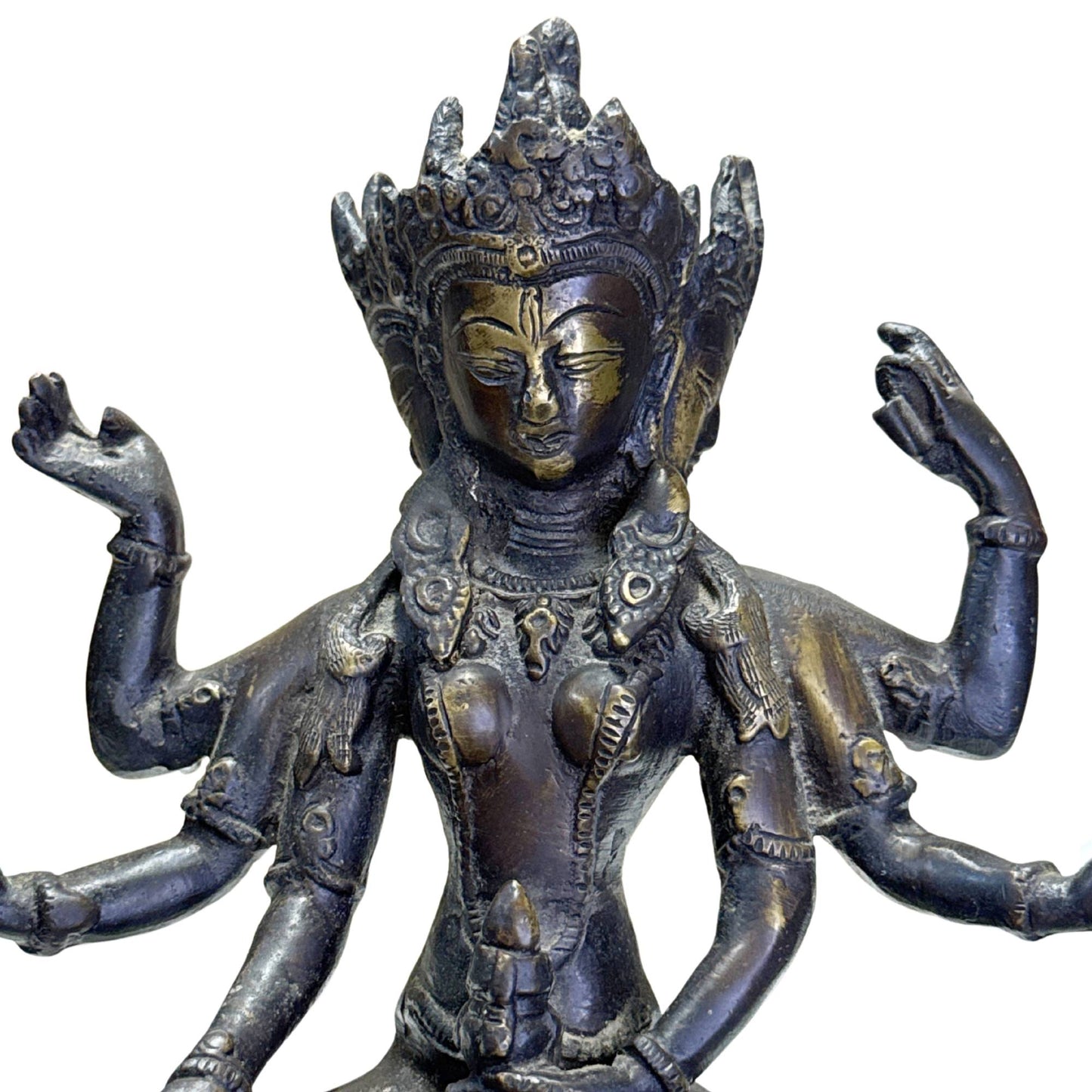 Antike Ushnishavijaya-Statue aus der tibetischen Tradition mit Symbolik für Langlebigkeit und Segen