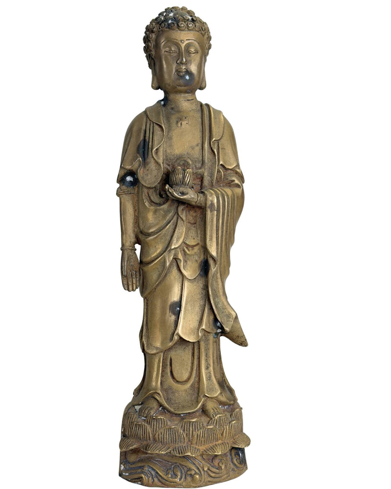Antike Bronze Amitabha Buddha mit Lotusknospe und Qing-Marke darunter.