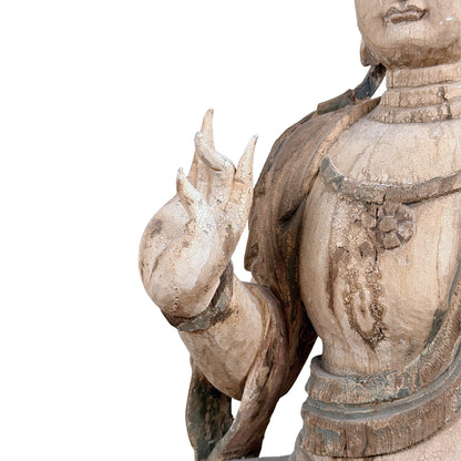 Detail der offenen Unterseite und des Hohlraums für mögliche rituelle Inhalte