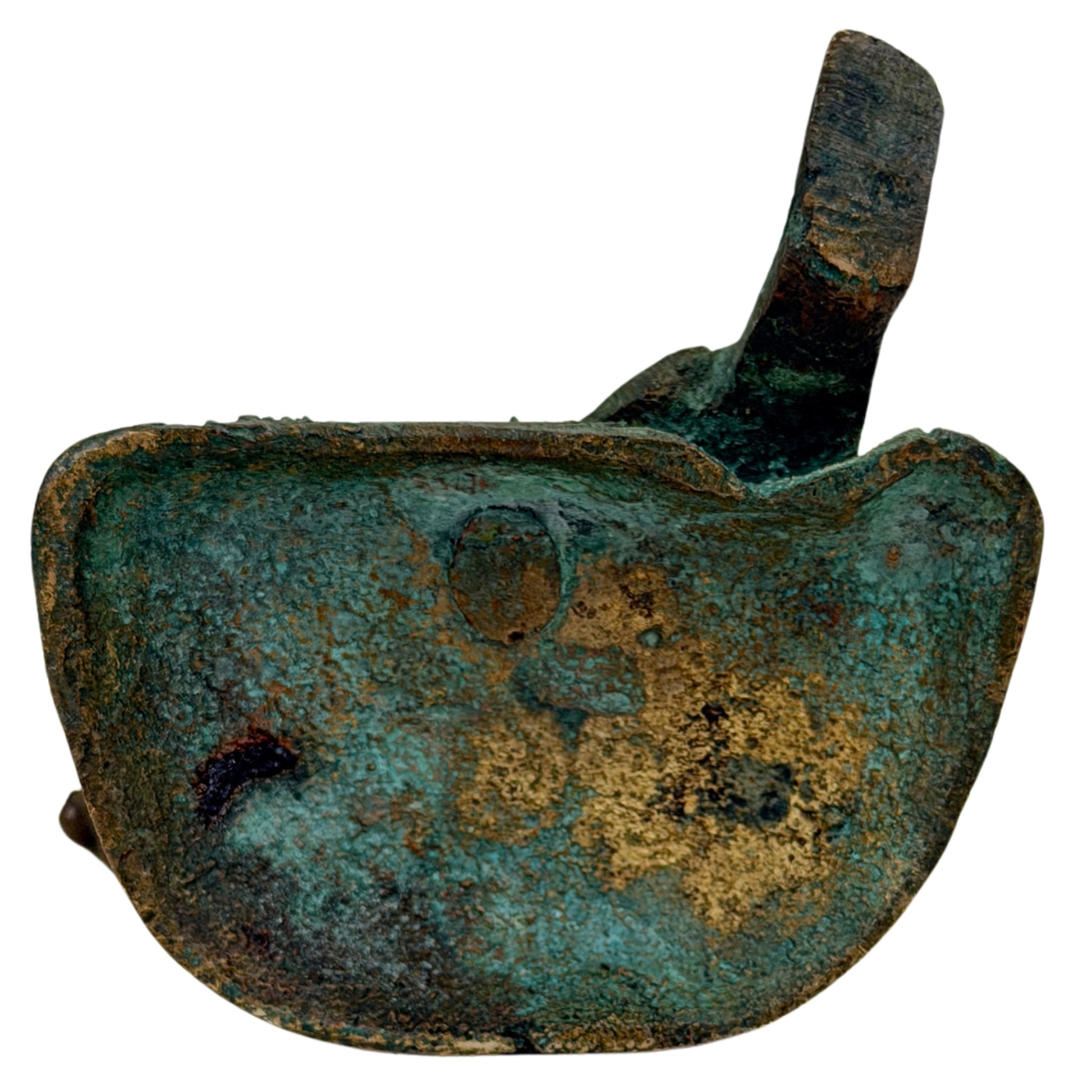 Unterseite der indischen Ganesha-Bronze mit alter grüner Kupferoxidation