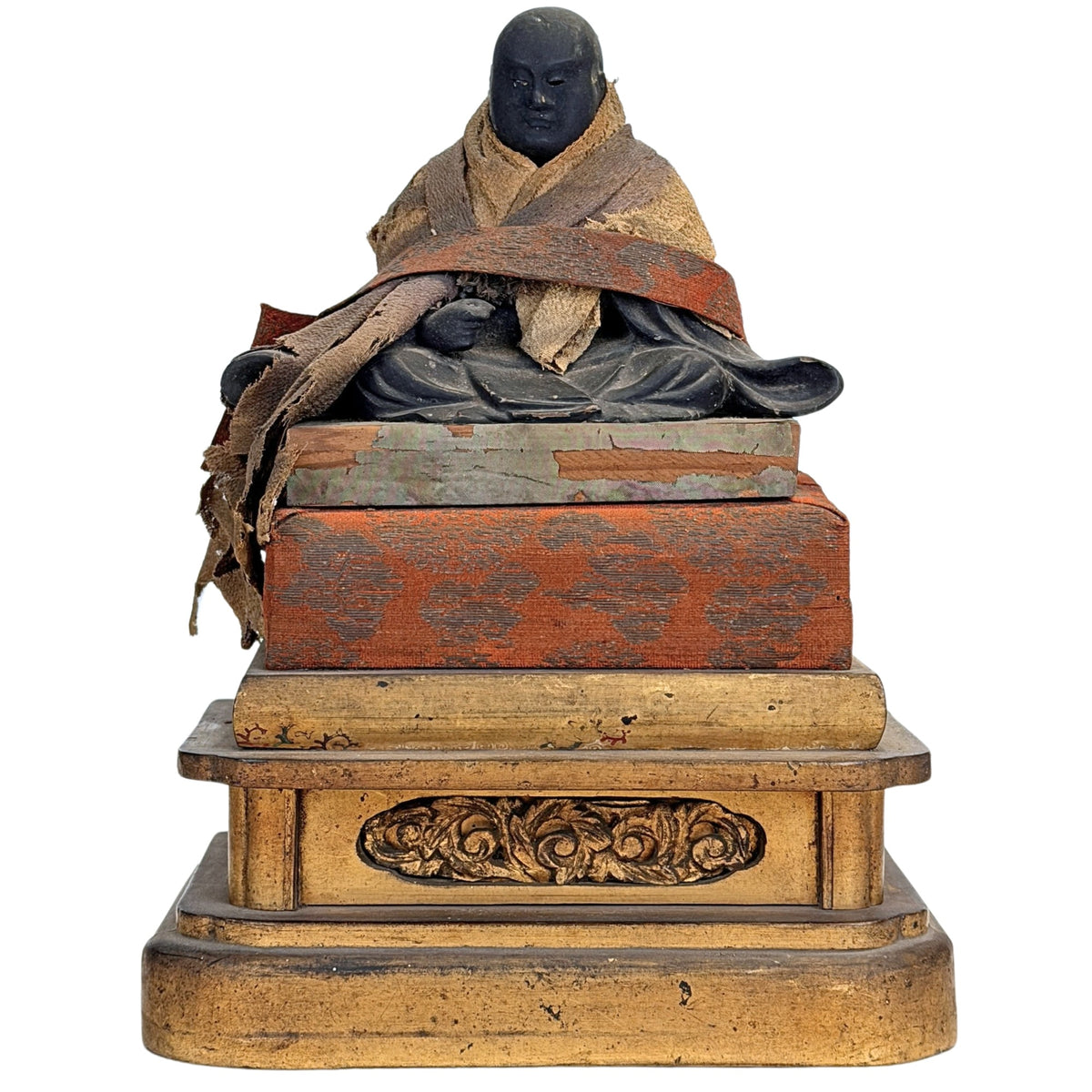 Antiker japanischer Nichiren Daishonin der Meiji-Zeit, vollständige Vorderansicht auf vergoldetem Altarsockel