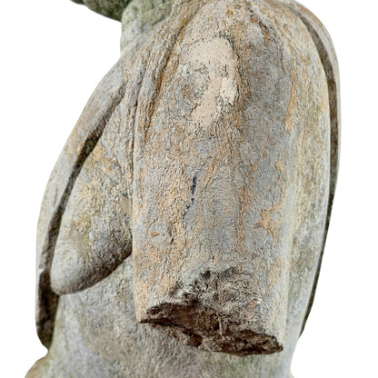 Detail der alten Bruchstelle am linken Arm