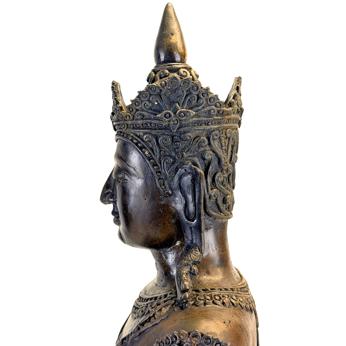 Left profile of the crown and head of the antique Thai Rattanakosin Buddha