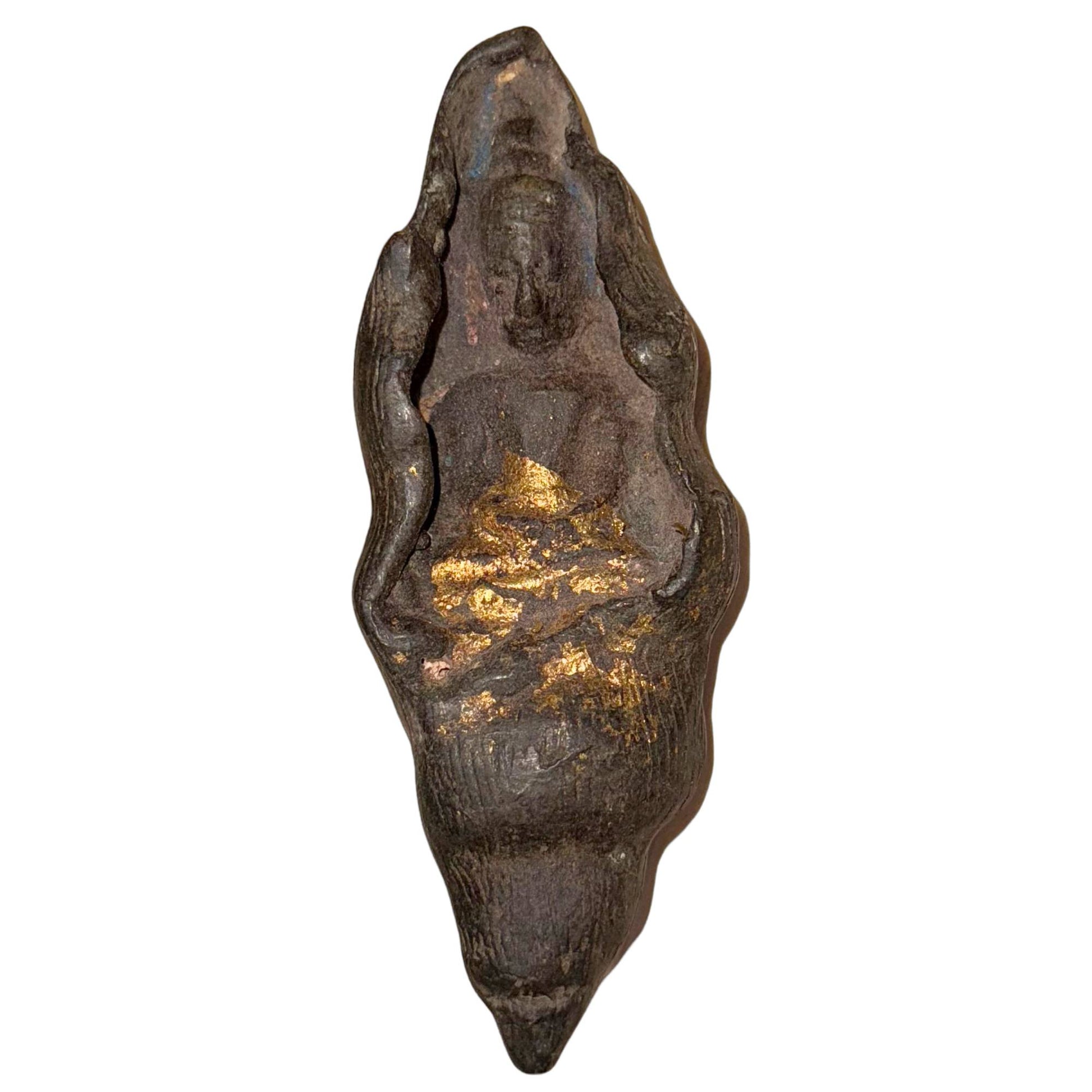 Antiker thailändischer Sangkachai-Buddha in einer Muschelschale, 18. Jahrhundert