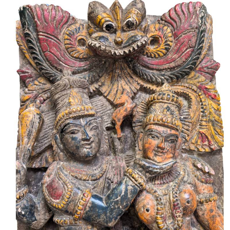 Indisches Tempelrelief: Vishnu mit Lakshmi, Holz, polychromes Relief