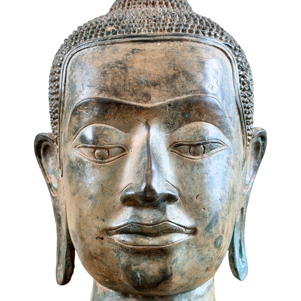 Detail des Gesichts des antiken thailändischen Bronze-Buddhakopfes
