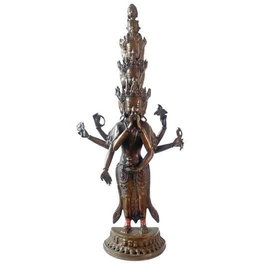 Große Bronzestatue des Avalokiteshvara mit 11 Köpfen und 8 Armen