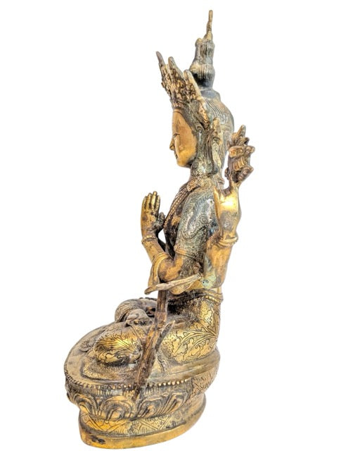 Vierarmige Avalokiteshvara-Statue aus vergoldeter Bronze aus dem Himalaya