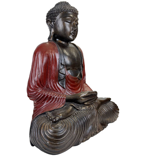 Große asiatische Buddha-Statue aus Kunstharz mit dunkler Patina und beruhigender Ausstrahlung