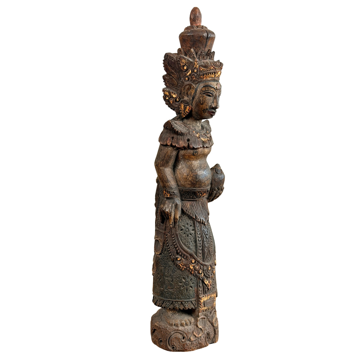 Seitenansicht der stehenden Figur