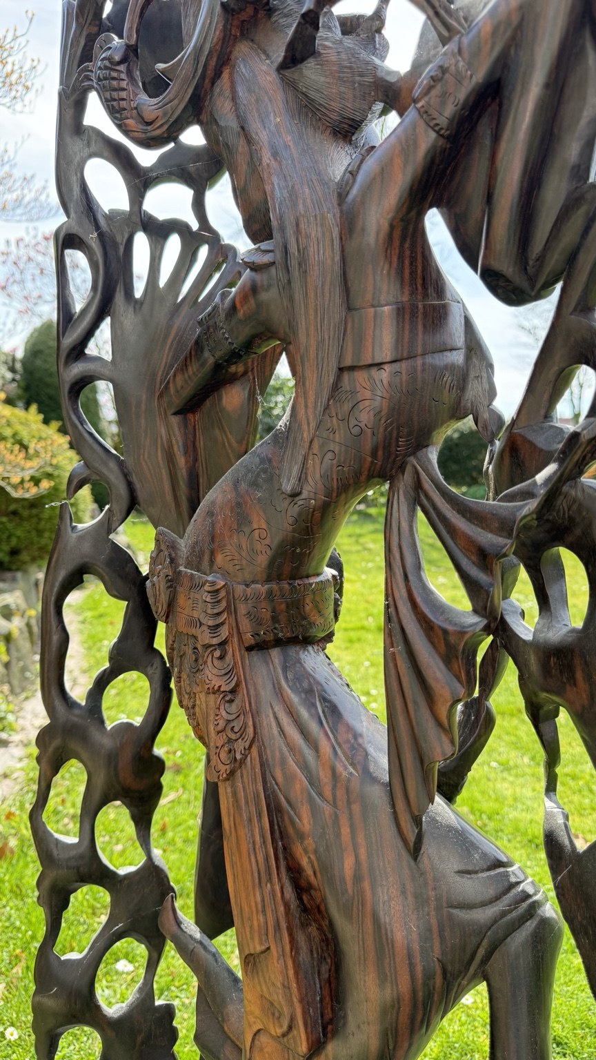 Monumentale balinesische Skulptur