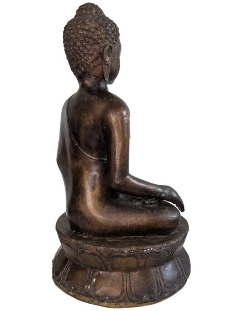 Buddha in Bhumisparsha Mudra (Berührung der Erde), Bronzeguss.
