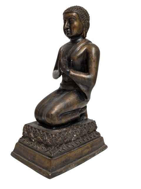 Bronzebuddha aus Burma in Gebetshaltung (Anjali Mudra)