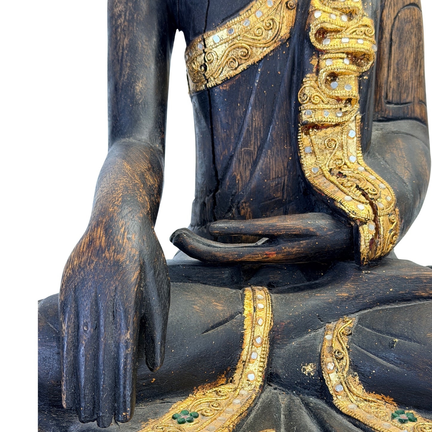 Detail der Hände des birmanischen Buddha in Bhumisparsha-Mudra