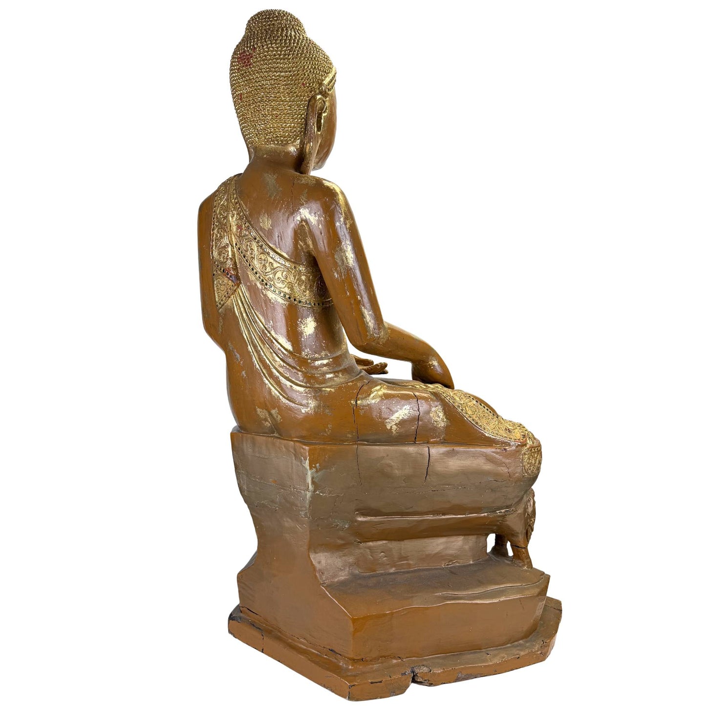 Detailansicht der Rückseite eines antiken burmesischen Buddhas mit reich verziertem Kaminsims, Goldlack und farbigen Intarsien.