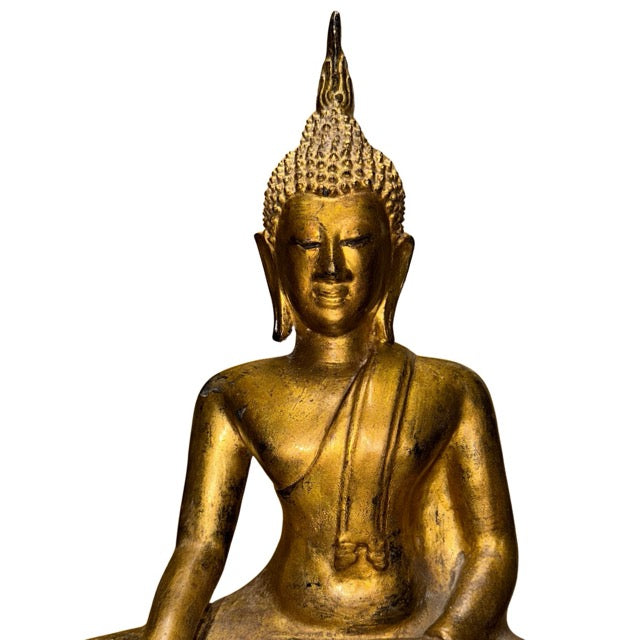Buddha-Statue, die Erdung, Schutz, Ausgeglichenheit und positive Energie im Haus symbolisiert