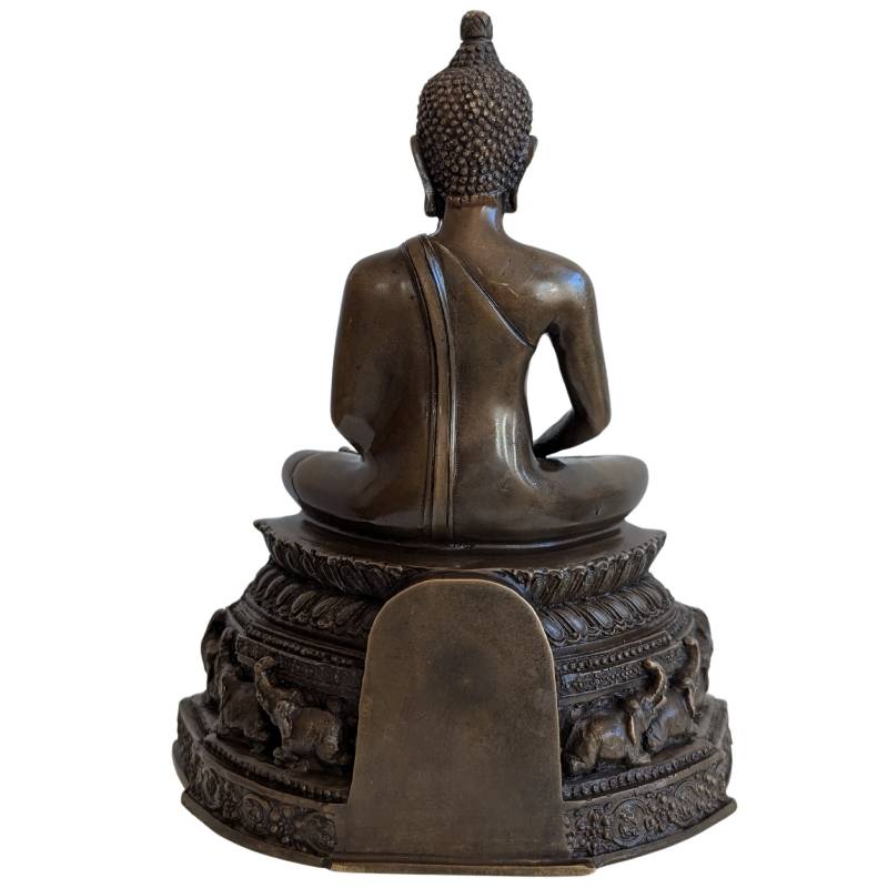 Bronzebuddha in Dhyana-Mudra auf einem Ziersockel
