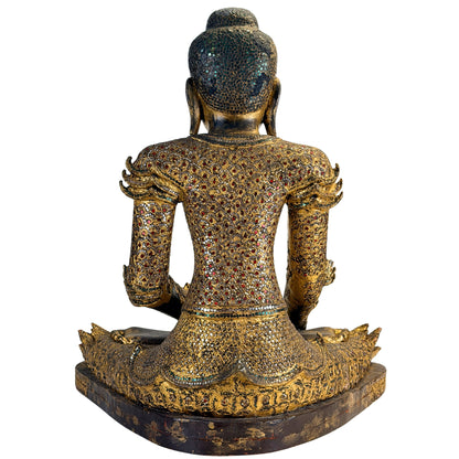 Antiker Buddha mit originaler Vergoldung und Patina