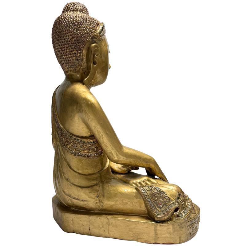 Buddha-Statue aus Holz mit Vergoldung und friedvoller Ausstrahlung