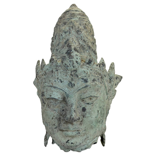 Bronzekopf von Vishnu aus Java in der Majapahit-Tradition mit natürlicher Grünspan-Patina