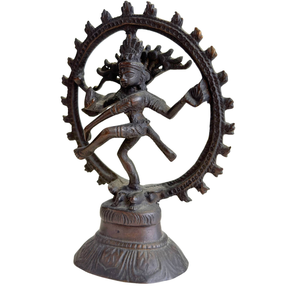 Bronze Nataraja-Statue mit dunkler Patina und leichter Oxidation in den Details