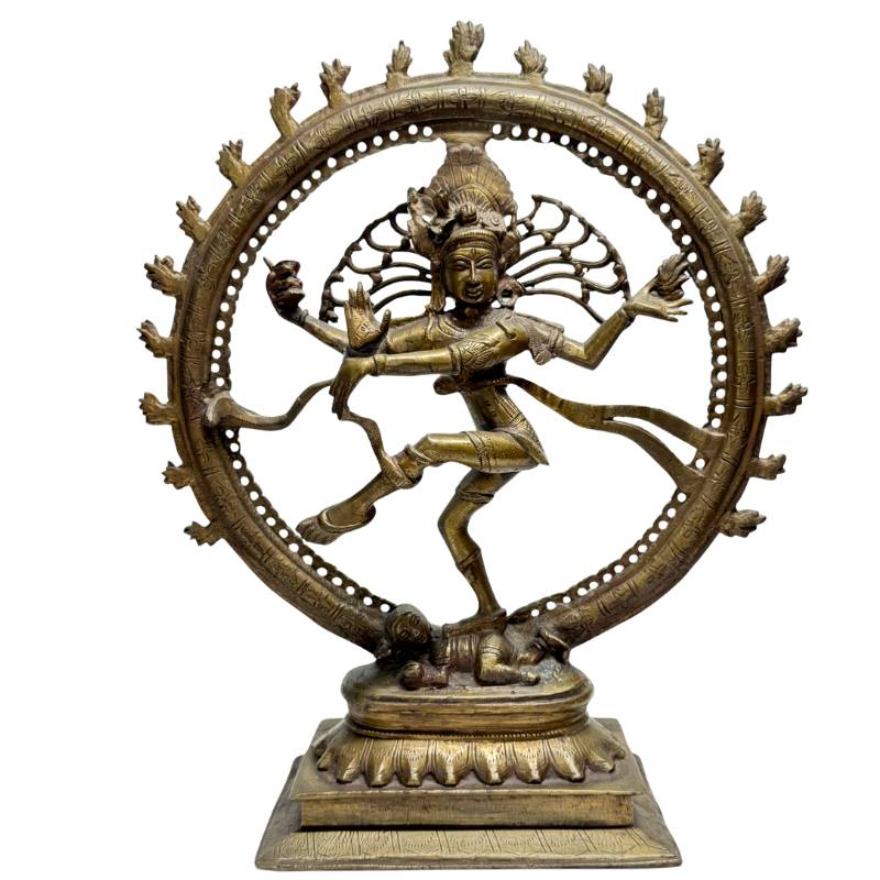 Bronzestatue des Nataraja in Tanzpose innerhalb eines kosmischen Kreises, indischer Tempelstil